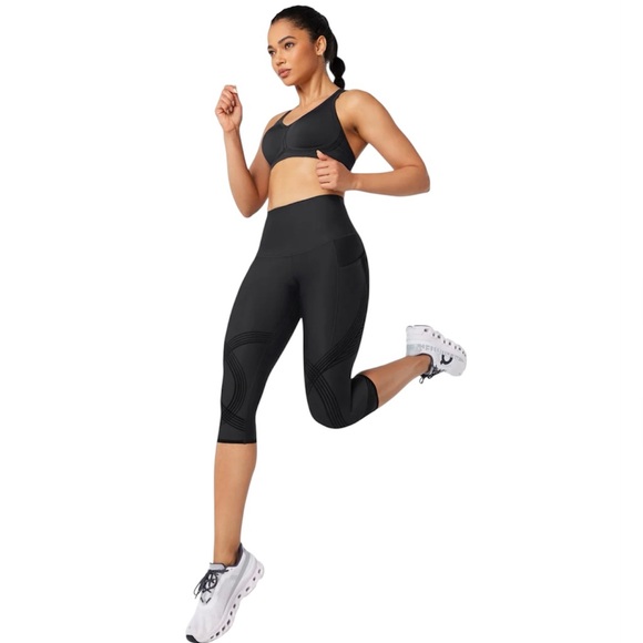 Fanka Body Sculpt Side Pocket Capri Leggings Size XL - Picture 3 of 10